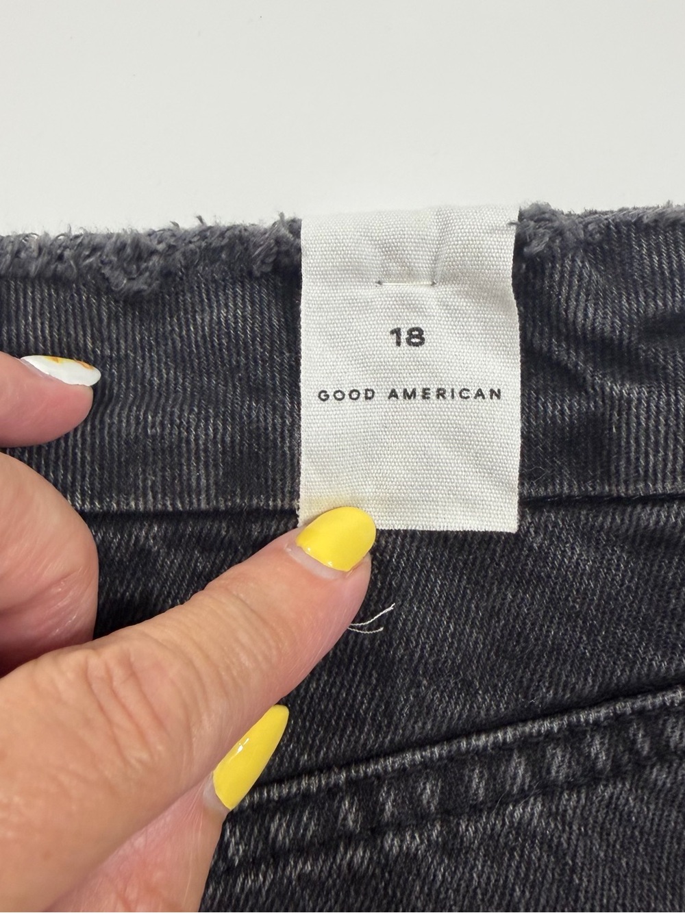 NWT Good American Good ’90s Black Relaxed Straight Jeans 18 - Picture 6 of 12